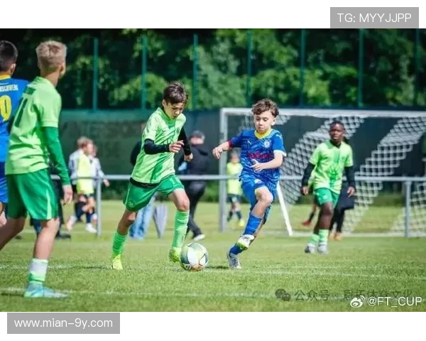 德甲俱乐部社区项目扩大，足球助力青少年发展
